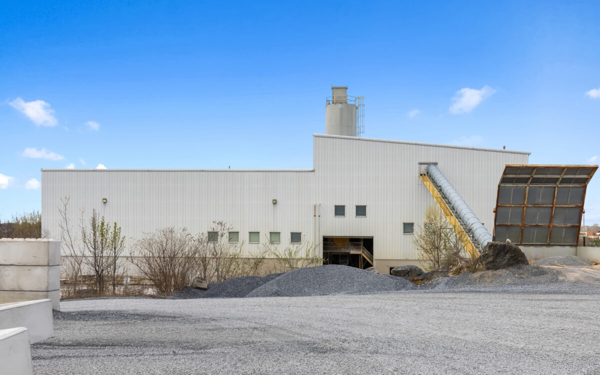 Industrial Manufacturing & Outdoor Storage Sale Leaseback STREAM Capital Partners